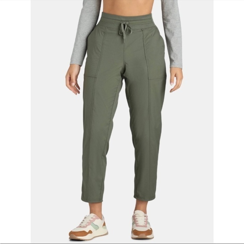 Avia NWT dance pant SIZE SMALL